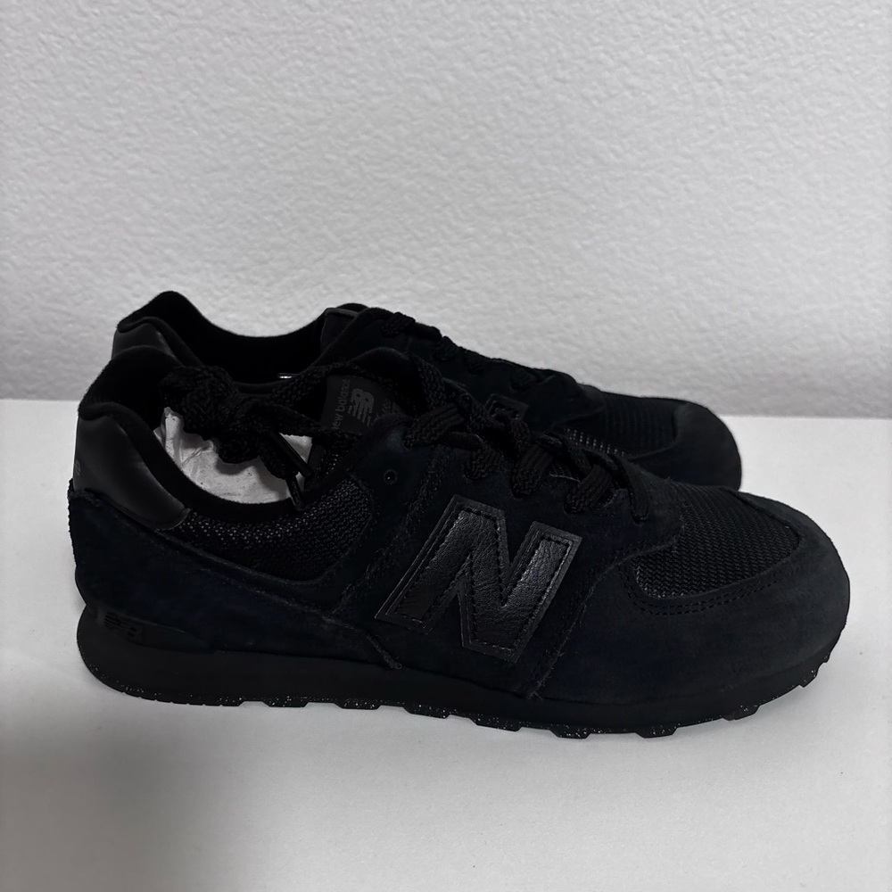 New Balance 574 Core Black – Youth 6.5 / Women’s 8 – Brand New
